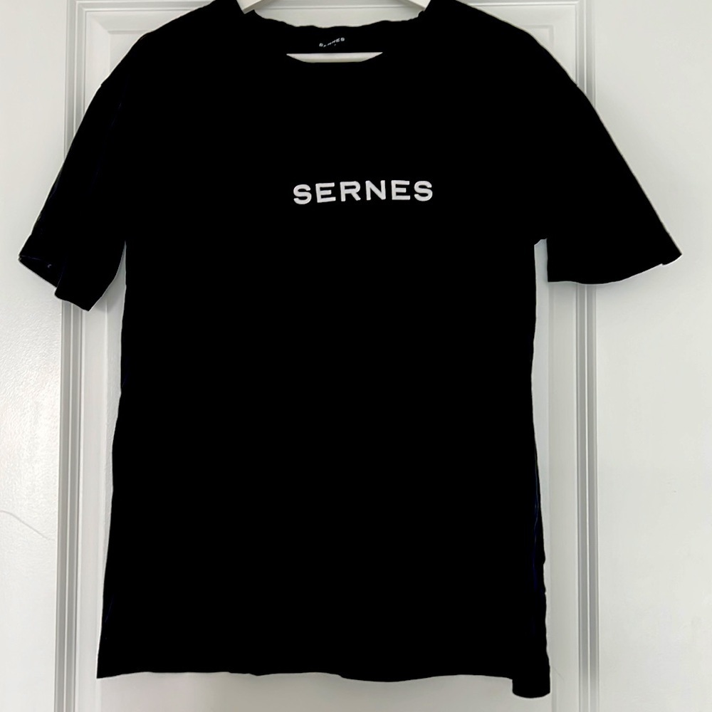 Sernes T-shirt Size  M
